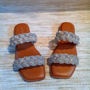*NEW* SINCERELY JULES ~ JEWELED FLAT SANDALS ~ 8.5
